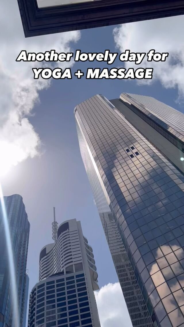 Having spent 12 years in the corporate world, I have a pretty good idea of what people need the most. 

Movement + breath, and the physical relief of stress with massage is a great start!! ✨ 

#corporatewellnessprogram #corporateyoga #corporatemassage #brisbaneyogateacher #remedialmassage